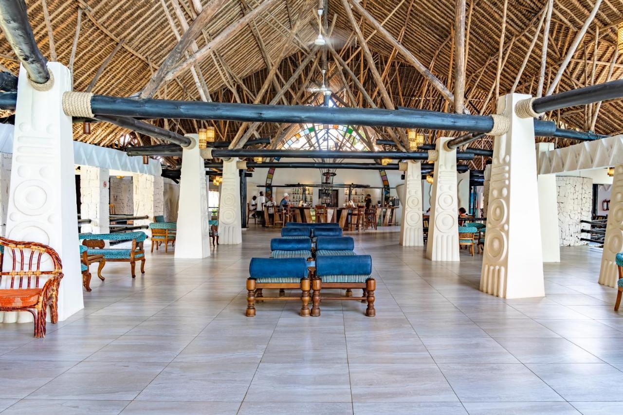 Southern Palms Beach Resort Diani Beach Exterior foto