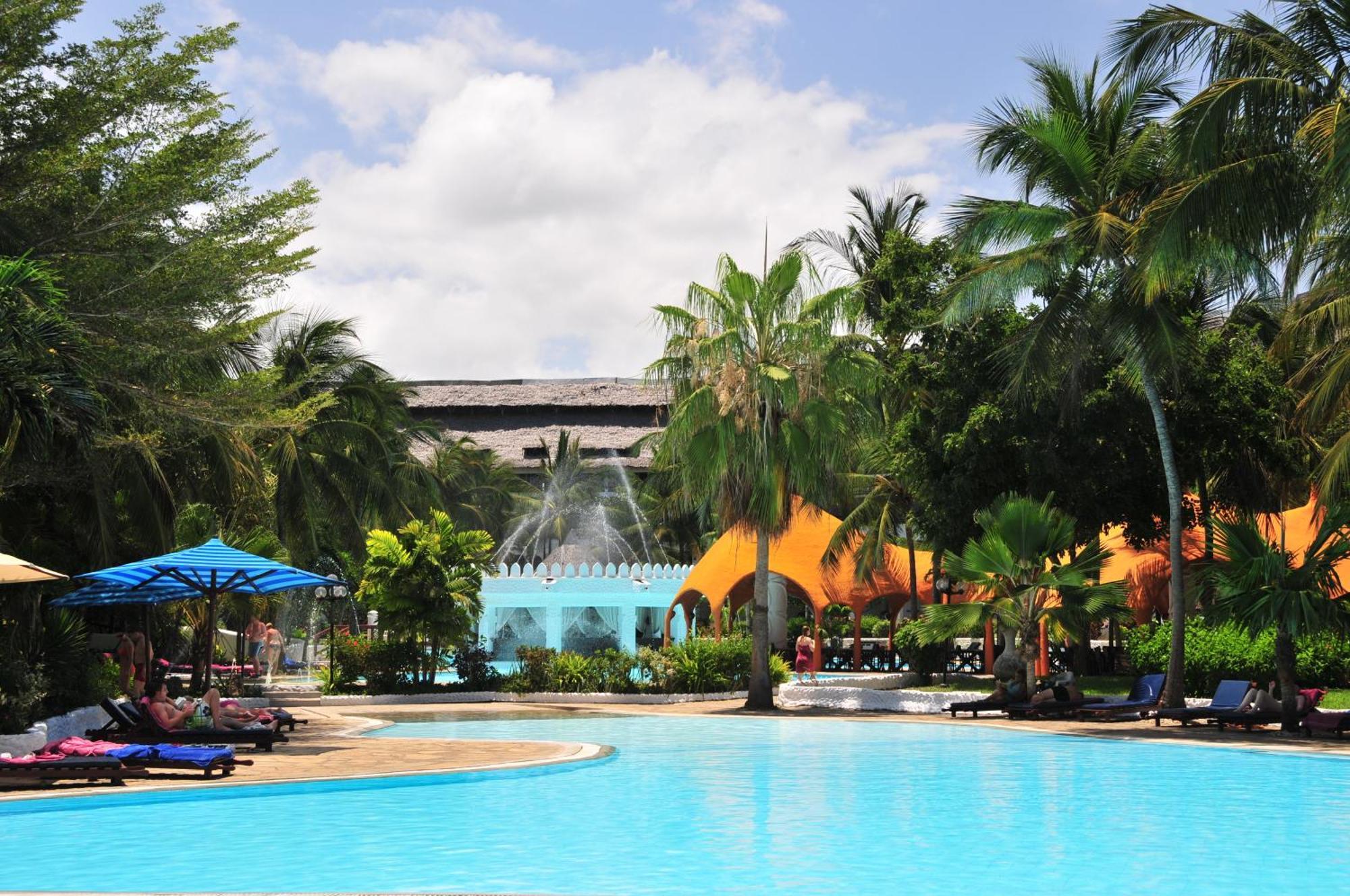 Southern Palms Beach Resort Diani Beach Exterior foto